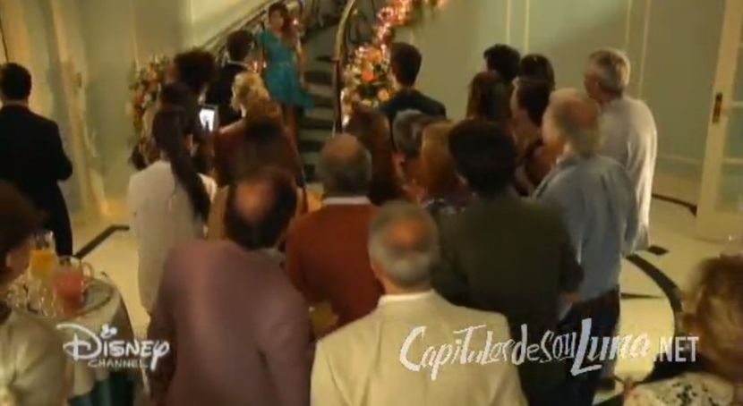 bandicam 2018-04-22 00-18-32-949 - 01 soy luna cap