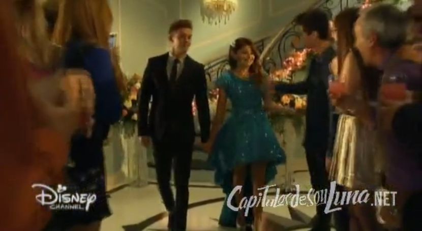 bandicam 2018-04-22 00-18-46-899 - 01 soy luna cap