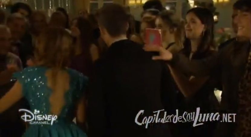 bandicam 2018-04-22 00-18-48-117 - 01 soy luna cap