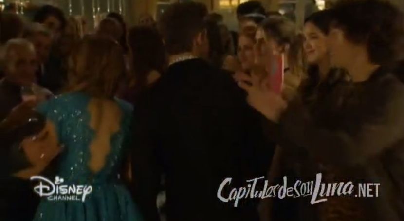 bandicam 2018-04-22 00-18-48-588 - 01 soy luna cap