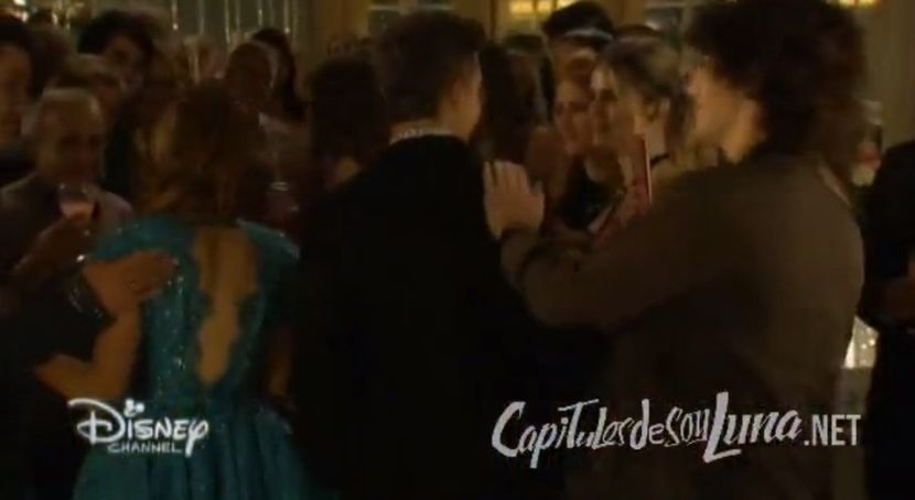 bandicam 2018-04-22 00-18-48-866 - 01 soy luna cap