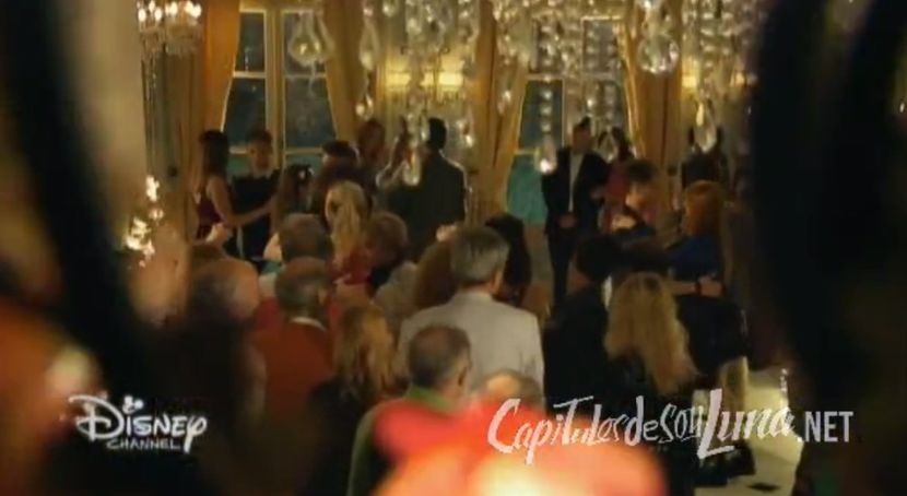 bandicam 2018-04-22 00-19-23-802 - 01 soy luna cap