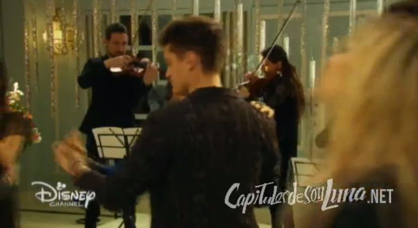 bandicam 2018-04-22 00-19-25-347 - 01 soy luna cap