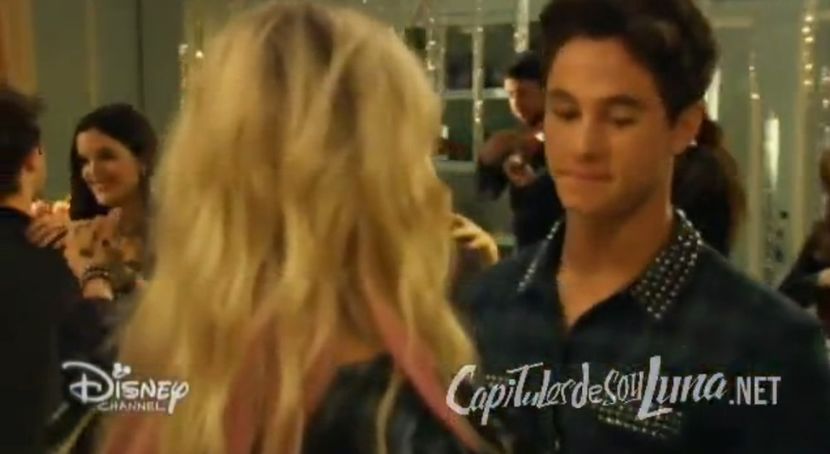 bandicam 2018-04-22 00-19-26-445 - 01 soy luna cap