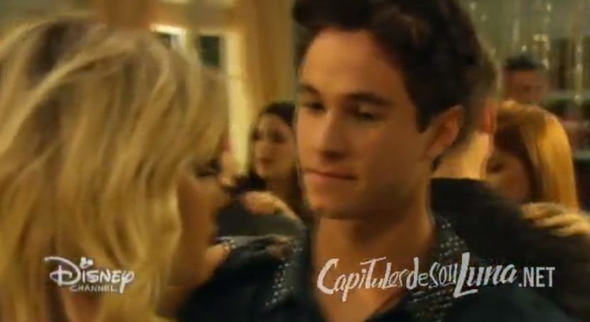 bandicam 2018-04-22 00-19-28-510 - 01 soy luna cap