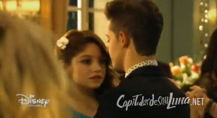 bandicam 2018-04-22 00-19-39-650 - 01 soy luna cap
