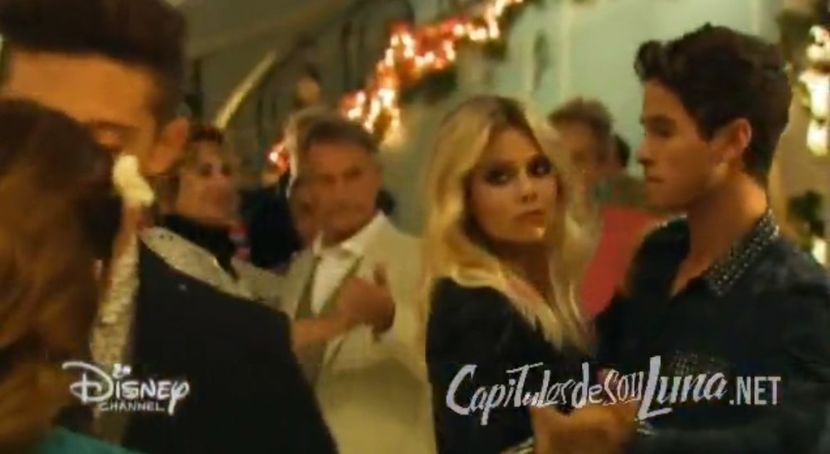 bandicam 2018-04-22 00-19-41-876 - 01 soy luna cap