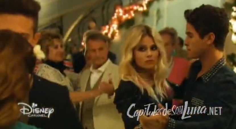 bandicam 2018-04-22 00-19-42-096 - 01 soy luna cap