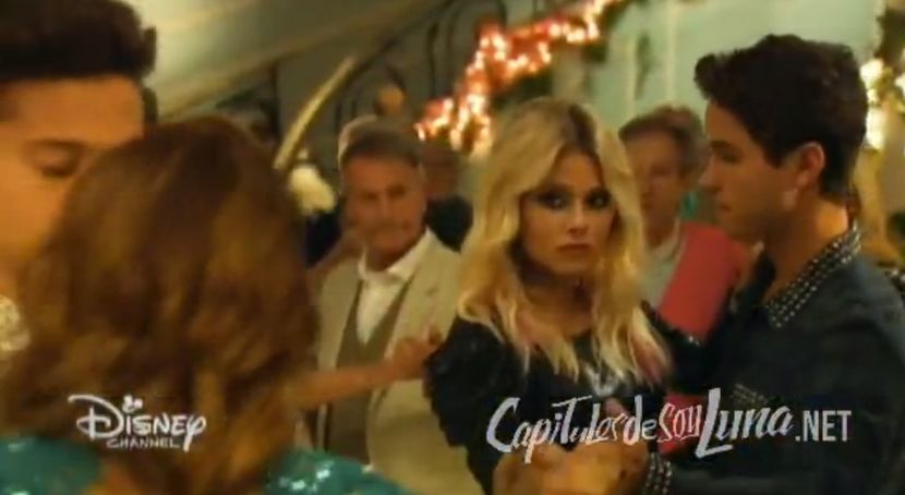 bandicam 2018-04-22 00-19-42-632 - 01 soy luna cap