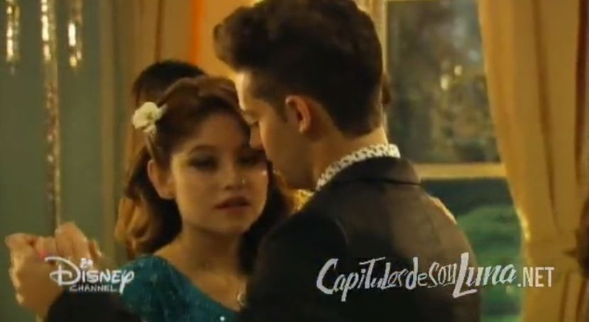 bandicam 2018-04-22 00-19-43-687 - 01 soy luna cap