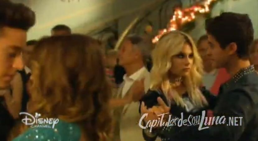 bandicam 2018-04-22 00-19-46-294 - 01 soy luna cap