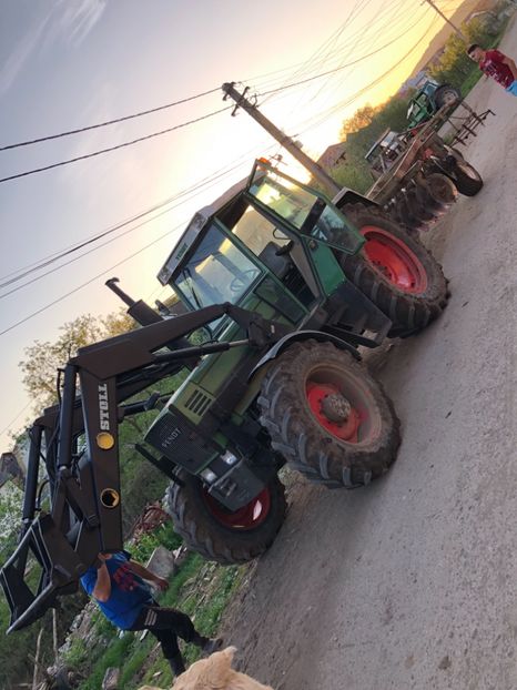 1C4ED6F3-7787-4170-8C1B-A0F08ECB8DF9 - Fendt 311 LSA