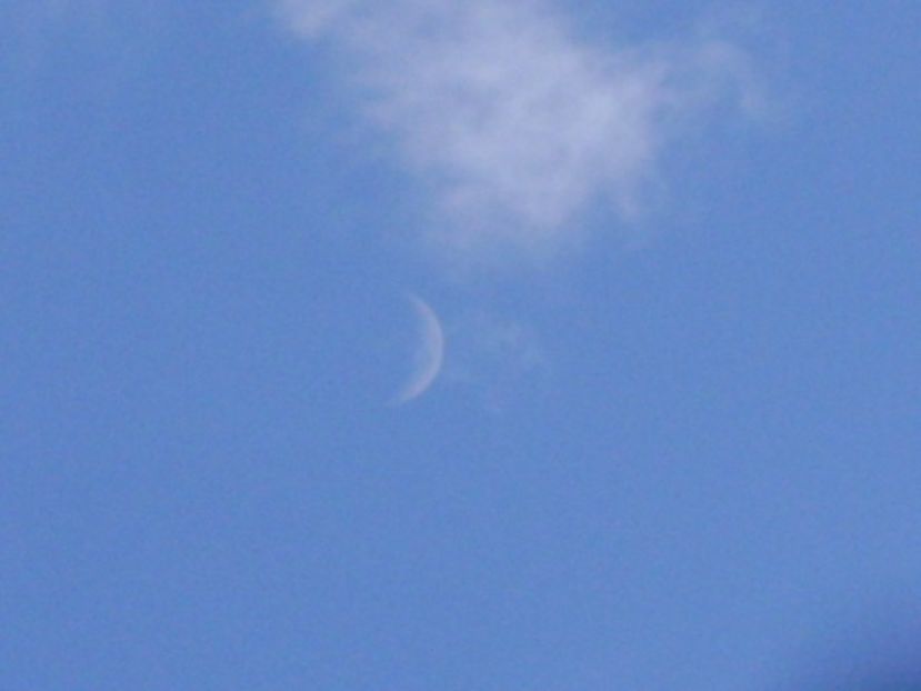Luna in crestere in Taur - Luna - Soarele si norii - 1