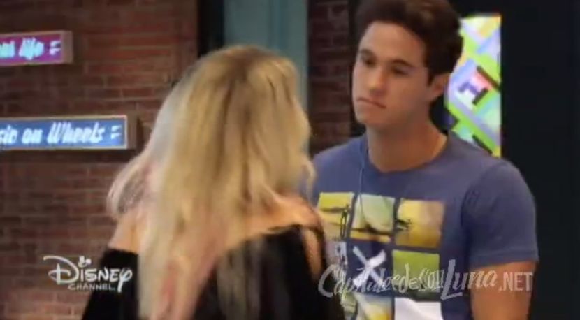 bandicam 2018-04-28 11-35-25-269 - 01 soy luna cap simbar