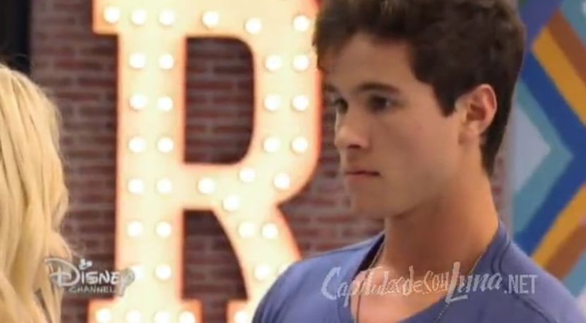 bandicam 2018-04-28 11-35-57-914 - 01 soy luna cap simbar