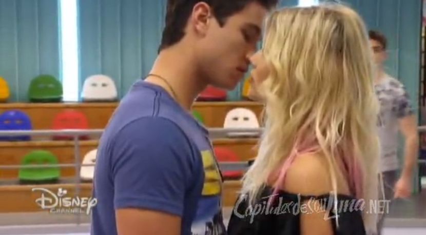 bandicam 2018-04-28 11-36-13-572 - 01 soy luna cap simbar