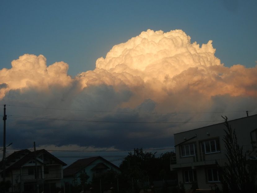 2017, May 22 - CLOUDS_Nori