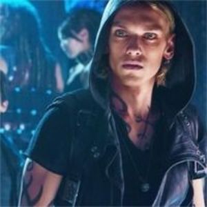 107053643_YMUUQDV - shadowhunters