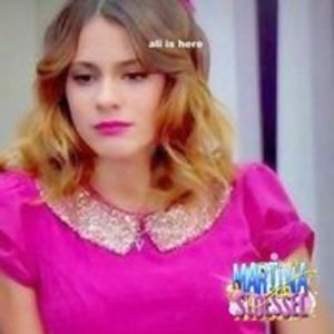 101763821_NYVCKFR3 - violetta - alitv - pmdm