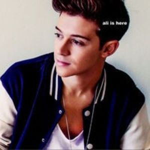 102447089_JLLDVLZ3 - federico - alitv - pmdm