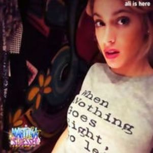 103497534_UMHKCTD - violetta - alitv - pmdm