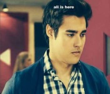 107053977_KNEGPWJ - leon - alitv - pmdm