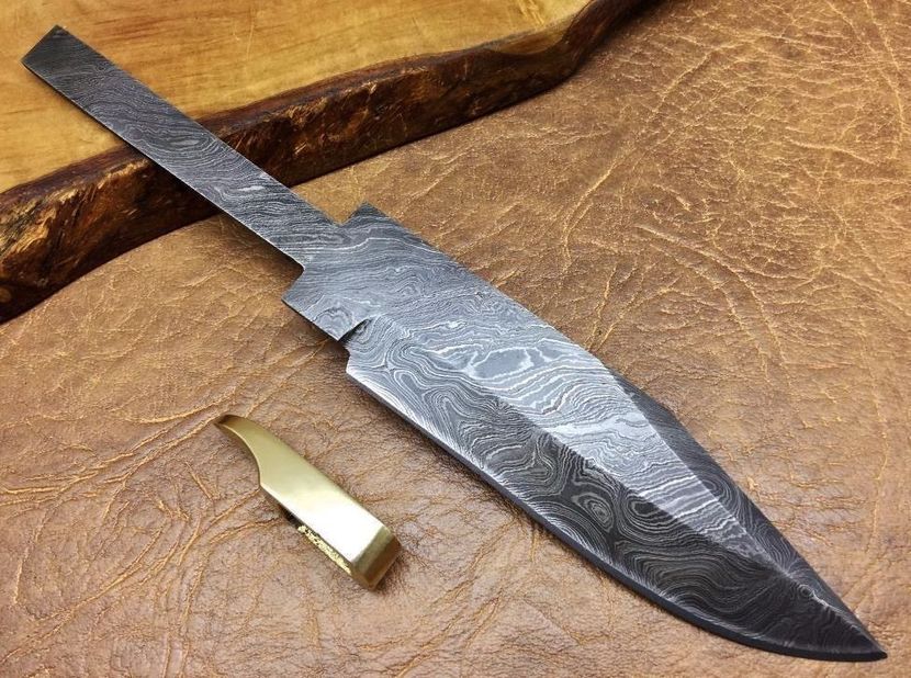 Lama de Damasc_MODEL 2 - LAME DE CUTIT CALITATIVE PT MANOPERA PROPRIE