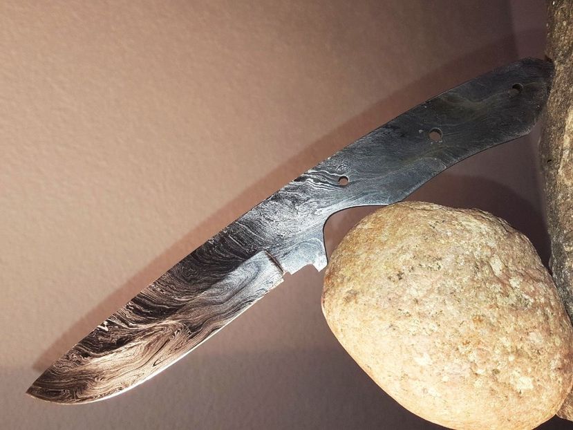 Damasc_11 - LAME DE CUTIT CALITATIVE PT MANOPERA PROPRIE