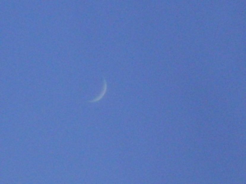 Luna Noua in Rac - Luna - Soarele si norii - 1