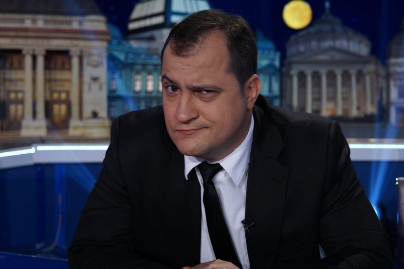 Cronica Carcotasilor - Cronica Carcotasilor Part 1