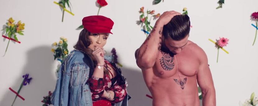 bandicam 2018-05-23 12-54-08-700 - D - Numar pe degete