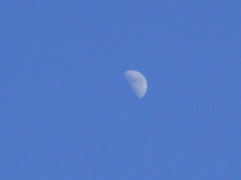 Primul patrar, Luna in Fecioara - Luna - Soarele si norii - 1