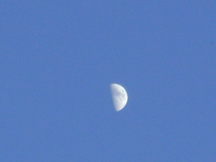 Primul patrar, Luna in Fecioara - Luna - Soarele si norii - 1