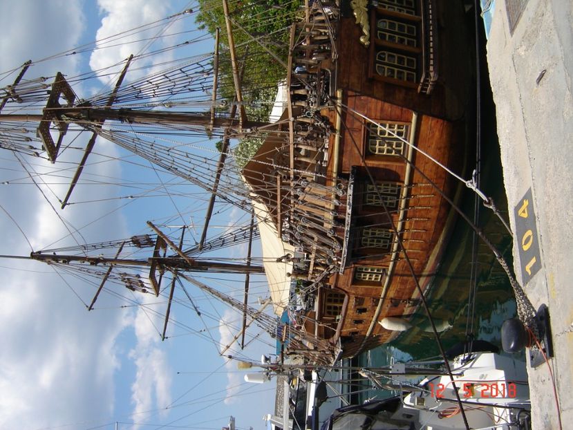  - 2018 mai Atena camera