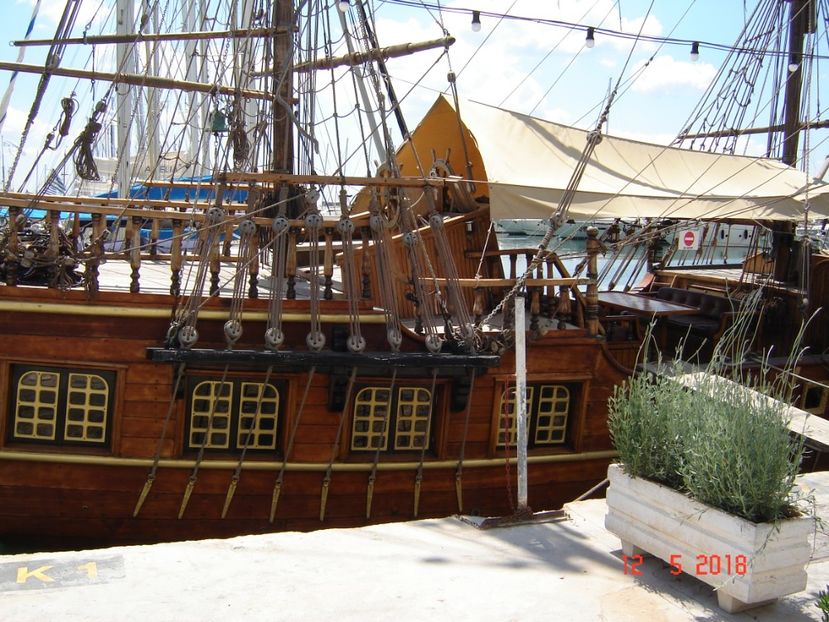  - 2018 mai Atena camera