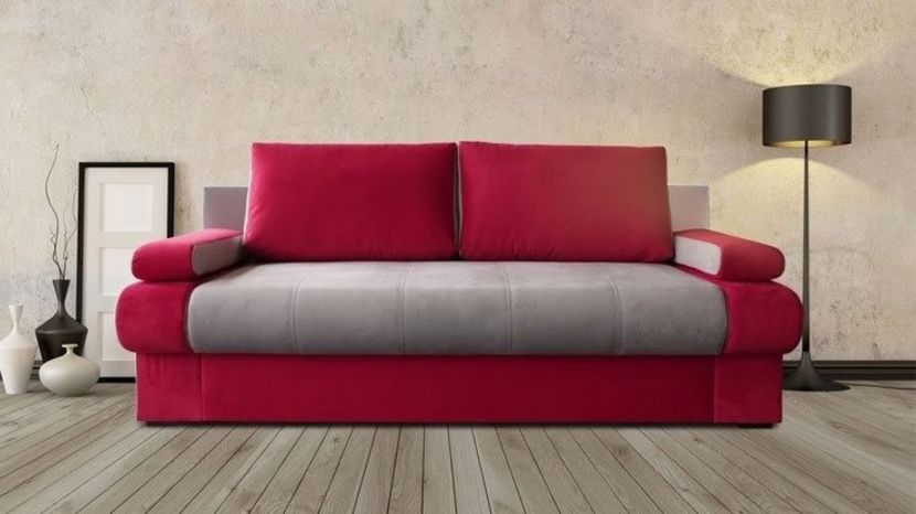 10 - E-alege doua poze cu canapeaua dorita