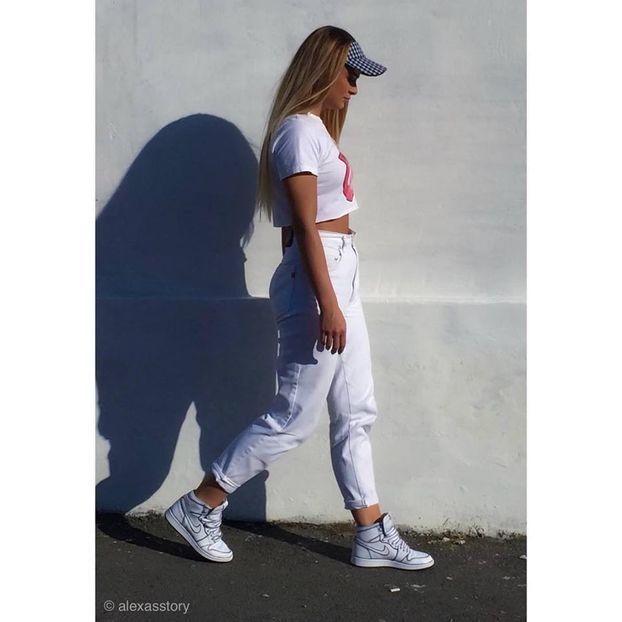 Cronica Carcotasilor - Cronica Carcotasilor Part 1