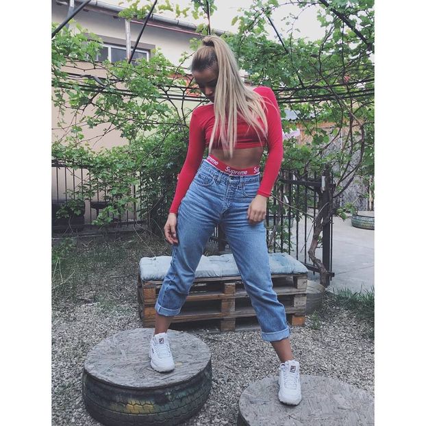 Cronica Carcotasilor - Cronica Carcotasilor Part 1