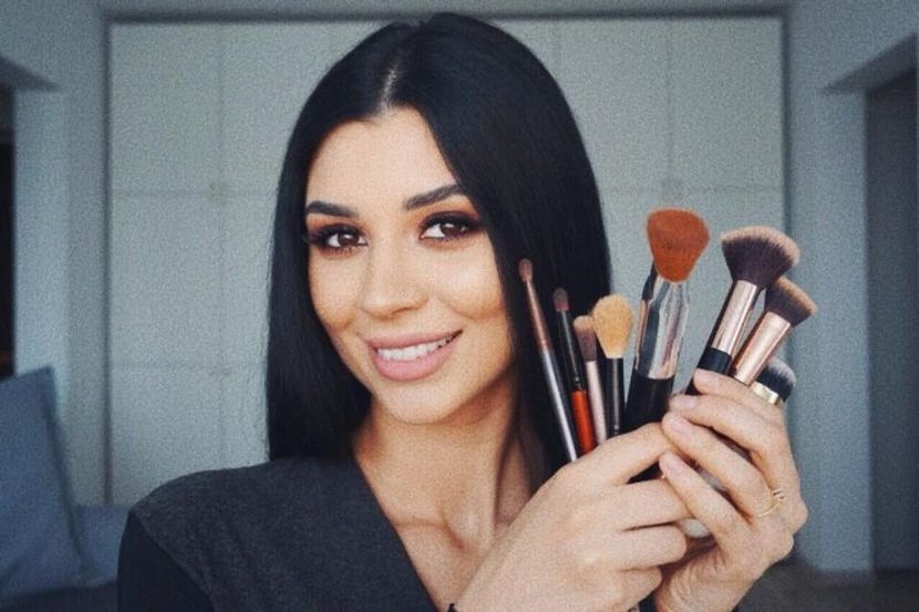 Cronica Carcotasilor - Cronica Carcotasilor Part 1