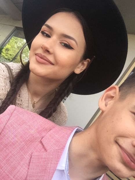 21F3B822-75DD-489F-97CD-D8BDEC001EE5 - copiii mei