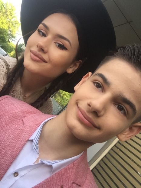 BD297EC0-B6BD-4624-9E6C-591C088EB4F8 - copiii mei