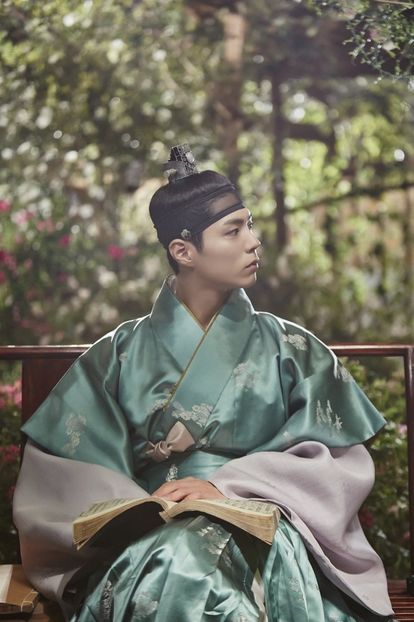  - PARK BO GUM - GUMMY
