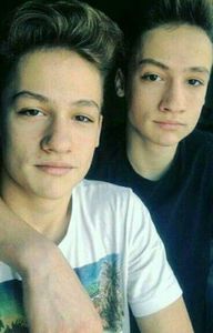 Cristi si Vlad - Cristi si Vlad Munteanu