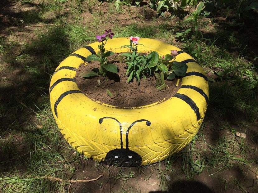 albinuță - Decor ptr gradină facute de mine