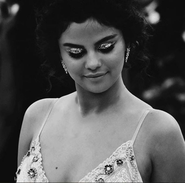  - 01aa Selena - 01