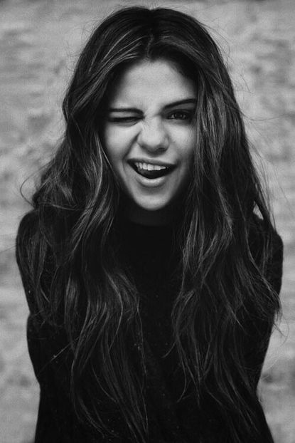  - 01aa Selena - 01