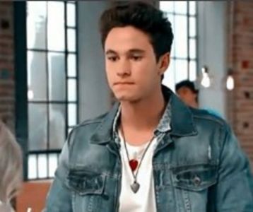 bandicam 2018-06-09 23-21-35-384 - 02 Simon