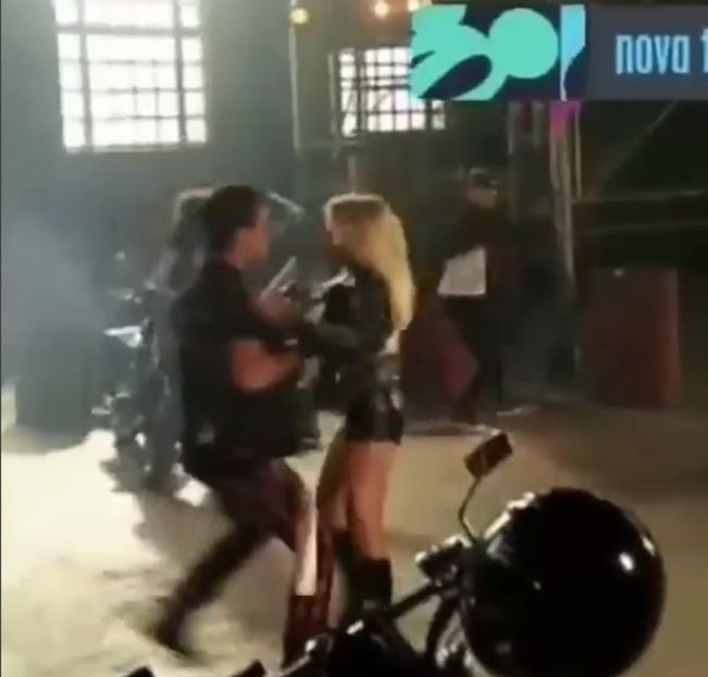 bandicam 2018-06-09 23-42-33-416 - 01 Sim momentos insta