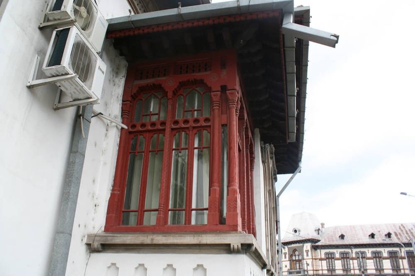 casa Iunian din Tg Jiu, muzeul T Arghezi.jpg 2 - case si locuinte