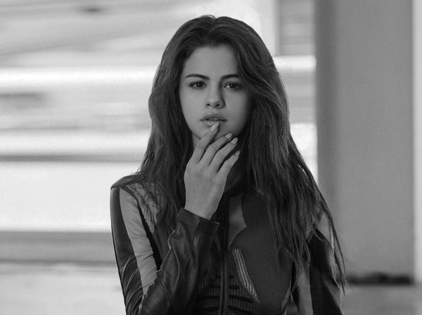  - 01aa Selena - 01